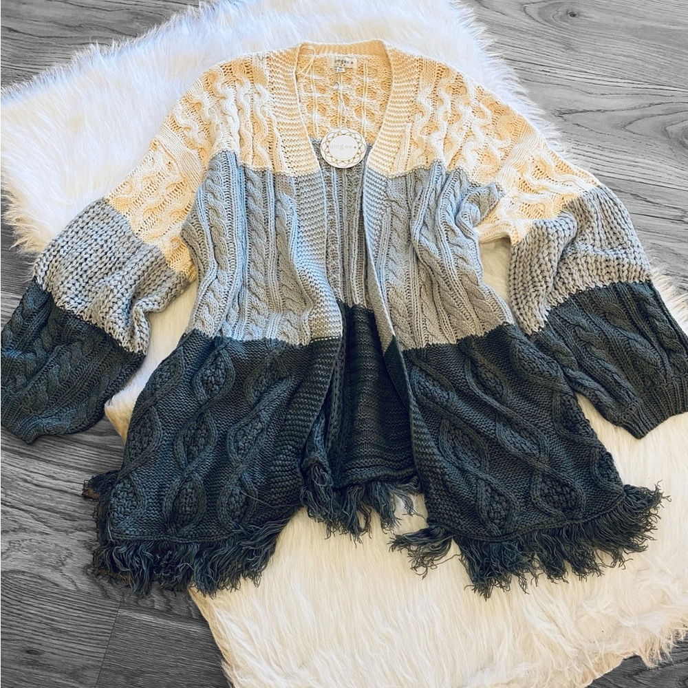 NWT’s Umgee cardigan